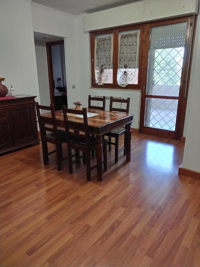 Appartamento Con Due Camere Pressi Eur Roma Ngoại thất bức ảnh